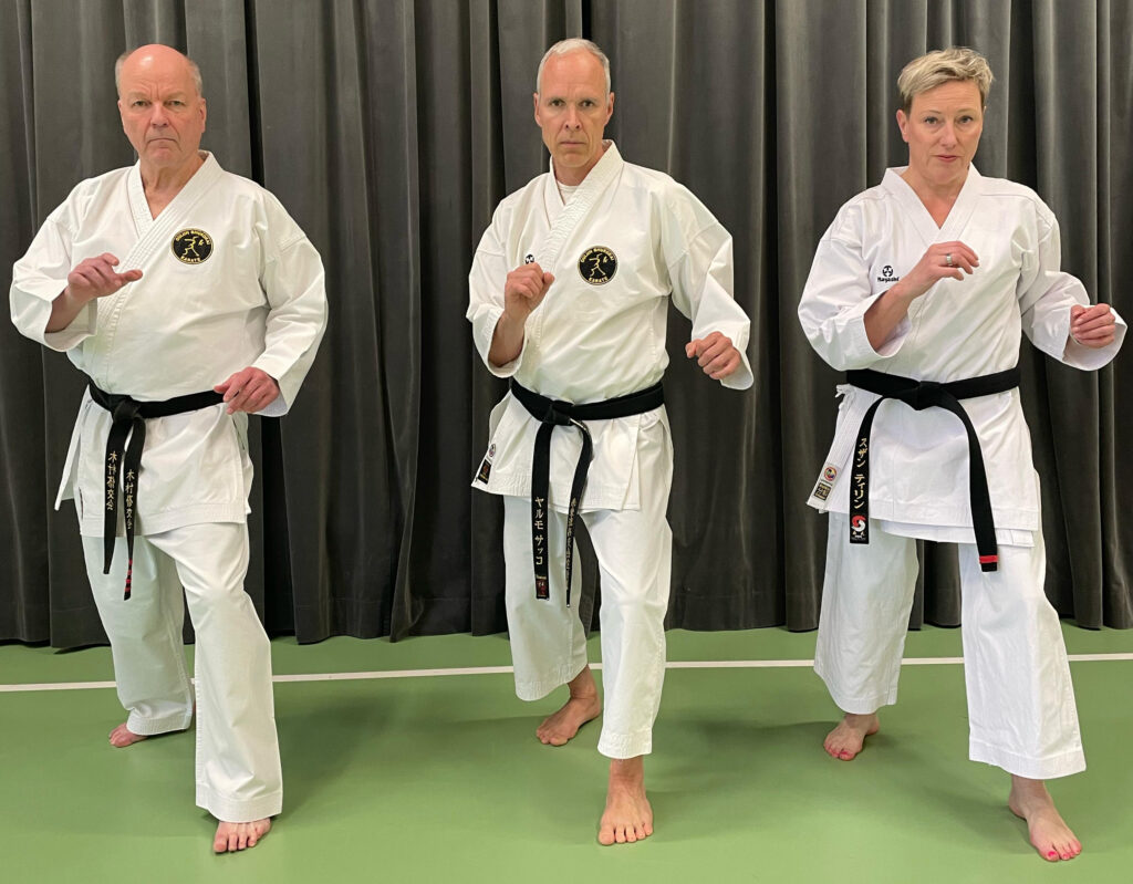 Shukokai Oulu valmentajat Jarmo Sakko, Harri Kailasuo ja Susann Thylin